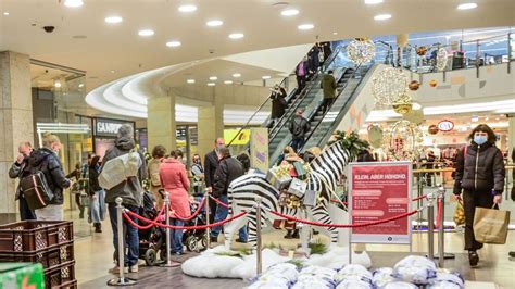 Shops in den Schönhauser Allee Arcaden (69) .